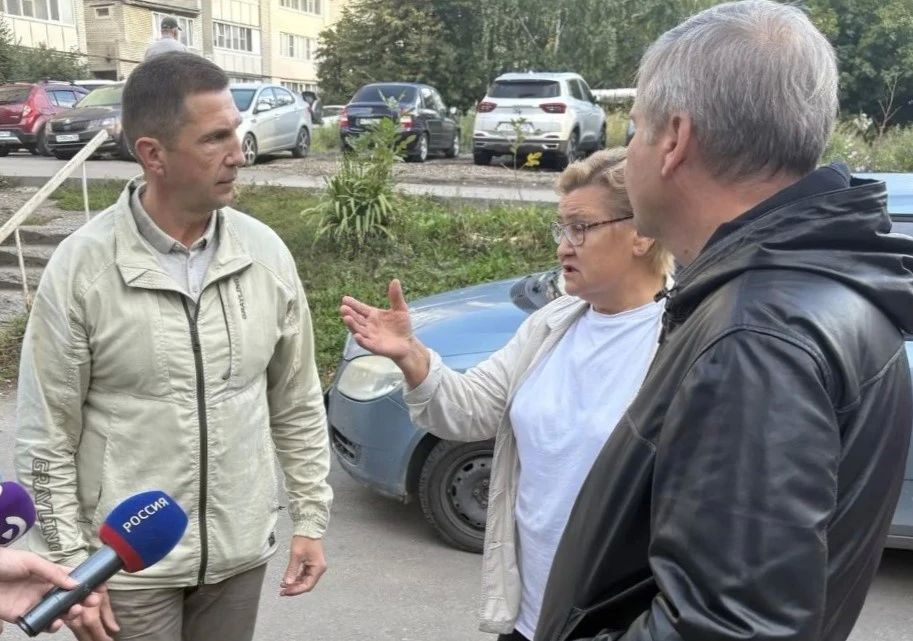 Олег Денисов: Утренний рейд провели в микрорайоне Север Олег Денисов: Утренний рейд провели в микрорайоне Север