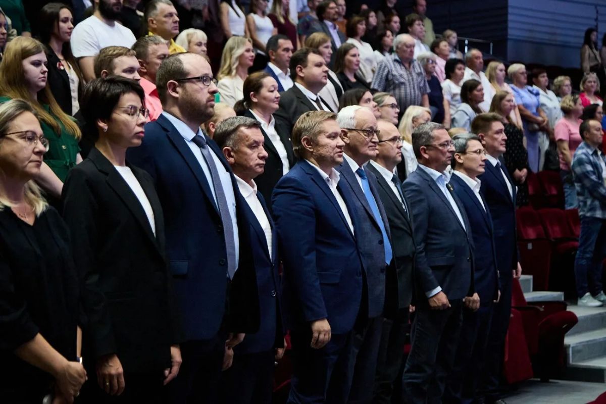 Парламентарии приняли участие в церемонии награждения победителей конкурса «Лучший по профессии» Парламентарии приняли участие в церемонии награждения победителей конкурса «Лучший по профессии»