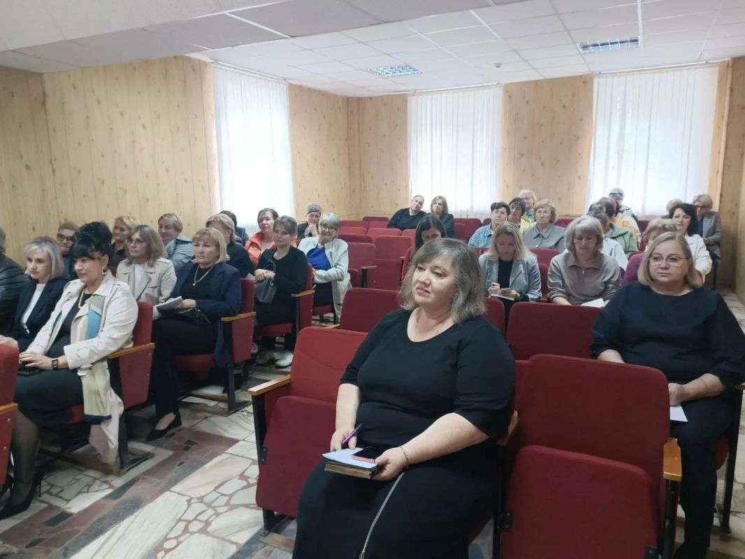 Стартовала новая серия обучающих семинаров Стартовала новая серия обучающих семинаров