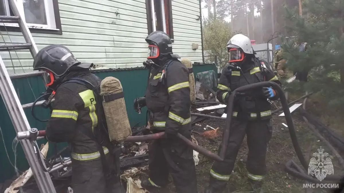 В Сосновоборске ликвидирован пожар в жилом доме В Сосновоборске ликвидирован пожар в жилом доме