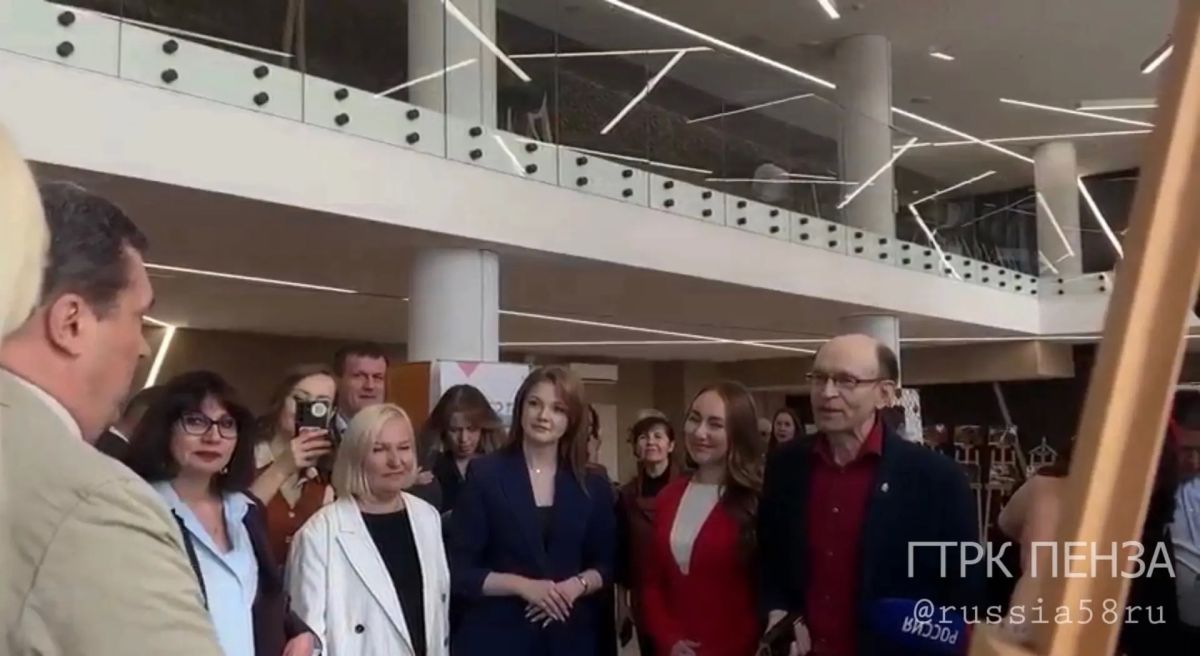 В Доме офицеров проходит яркое и значимое событие — форум «А мы из Пензы» В Доме офицеров проходит яркое и значимое событие — форум «А мы из Пензы»