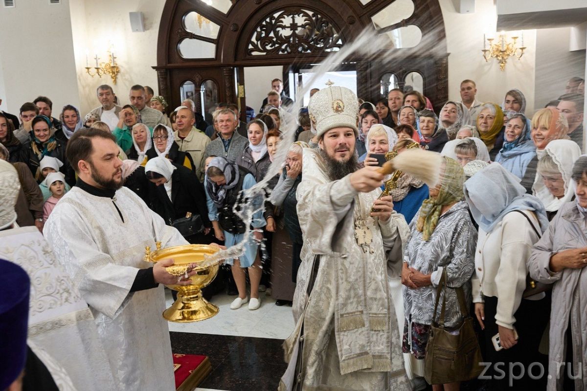 Вадим Супиков принял участие в освящении храма преподобного Вениамина Печерского Вадим Супиков принял участие в освящении храма преподобного Вениамина Печерского