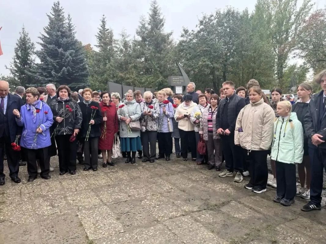 В селе Рамзай Мокшанского района состоялся митинг, посвящённый открытию мемориальной доски Александру Константиновичу Дручкову - герою Великой Отечественной войны, почётному гражданину Пензенской области В селе Рамзай Мокшанского района состоялся митинг, посвящённый открытию мемориальной доски Александру Константиновичу Дручкову - герою Великой Отечественной войны, почётному гражданину Пензенской области