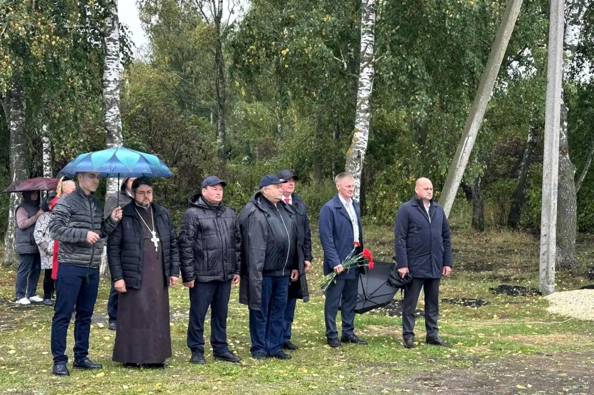 Дмитрий Петров подчеркнул важность сохранения исторической памяти Дмитрий Петров подчеркнул важность сохранения исторической памяти