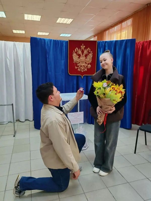 На избирательном участке - предложение руки и сердца! На избирательном участке - предложение руки и сердца!