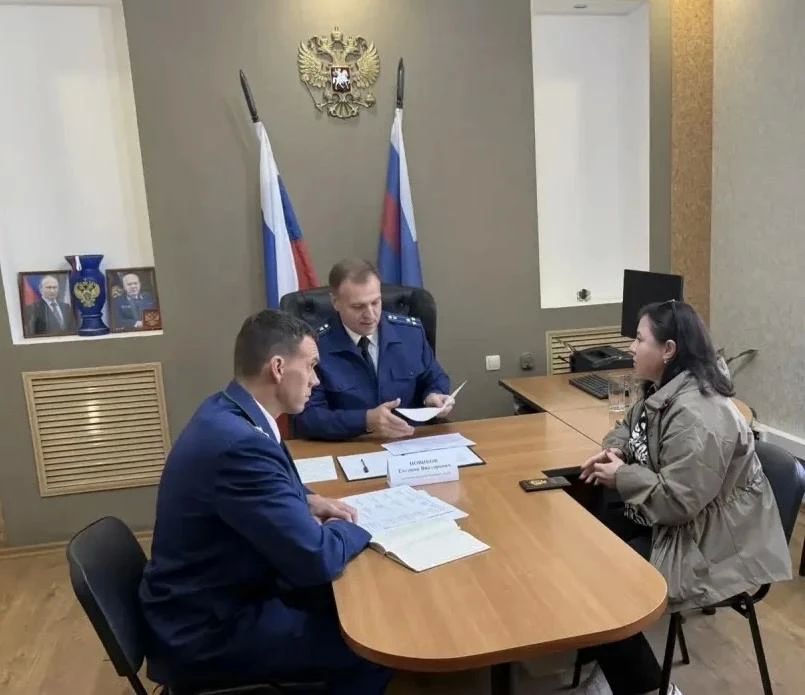В Мокшанском районе представлен новый прокурор В Мокшанском районе представлен новый прокурор