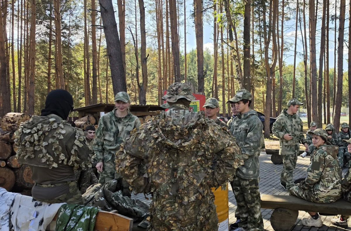 Сотрудники ОМОН «Страж» и СОБР «Агат» Управления Росгвардии по Пензенской области провели комплекс практических занятий для участников VIII Международного учебно-тренировочного сбора отряда содействия правоохранительным... Сотрудники ОМОН «Страж» и СОБР «Агат» Управления Росгвардии по Пензенской области провели комплекс практических занятий для участников VIII Международного учебно-тренировочного сбора отряда содействия правоохранительным...