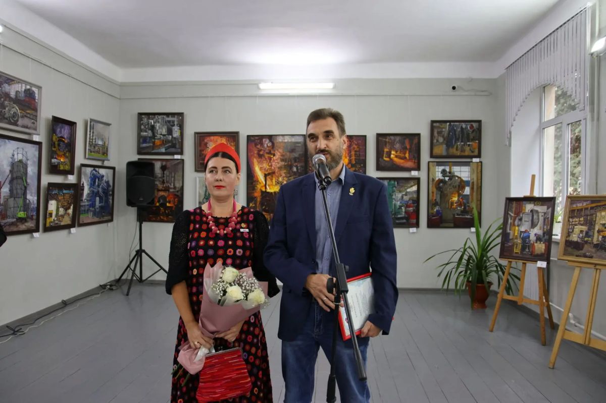 Алексей Марьин приветствовал участников открытия выставки «Промышленность России» Алексей Марьин приветствовал участников открытия выставки «Промышленность России»