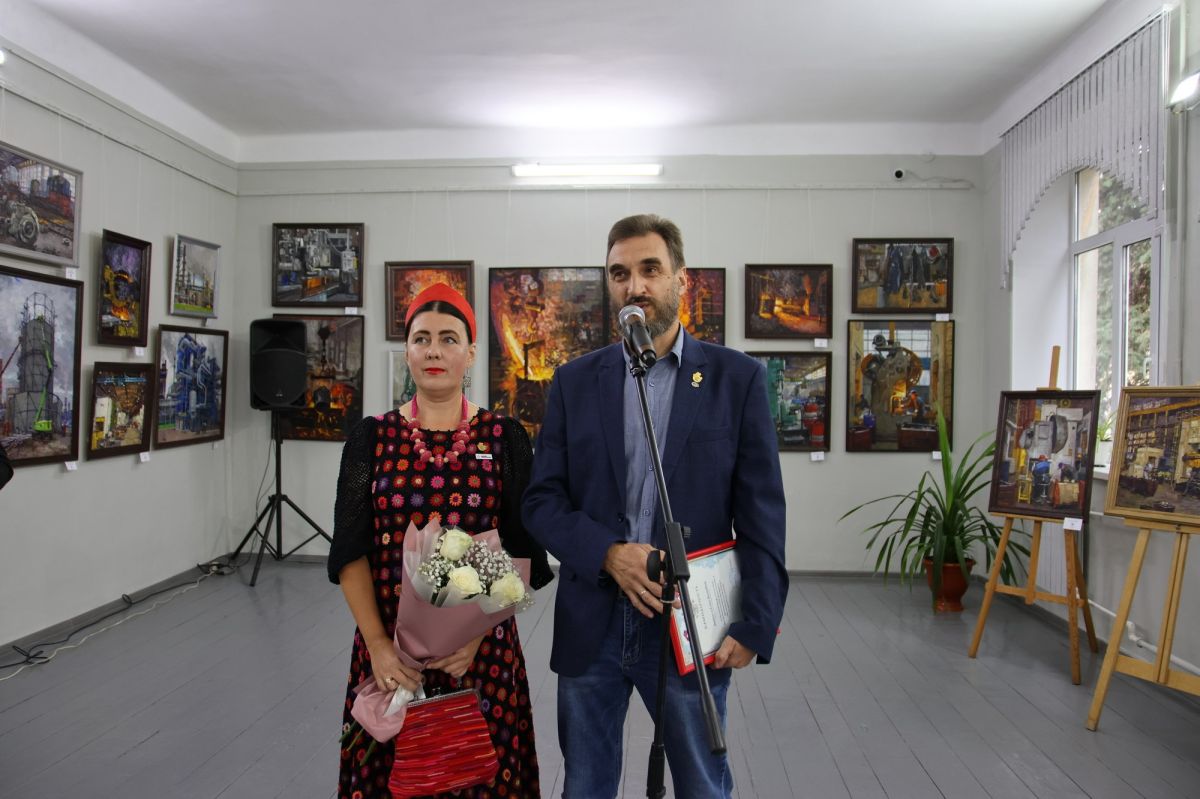 Алексей Марьин приветствовал участников открытия выставки «Промышленность России» Алексей Марьин приветствовал участников открытия выставки «Промышленность России»