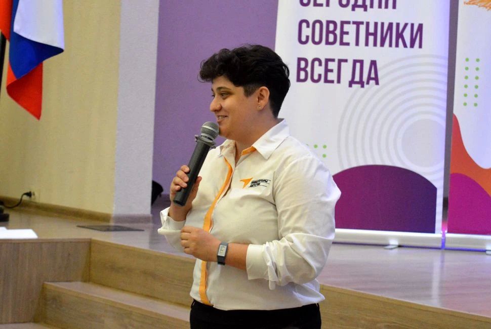 24 сентября в рамках курсов повышения квалификации для руководителей школьных медиацентров в школе №11 стартовала работа стажировочной площадки, главная цель которой – помочь педагогам освоить современные инструменты и... 24 сентября в рамках курсов повышения квалификации для руководителей школьных медиацентров в школе №11 стартовала работа стажировочной площадки, главная цель которой – помочь педагогам освоить современные инструменты и...