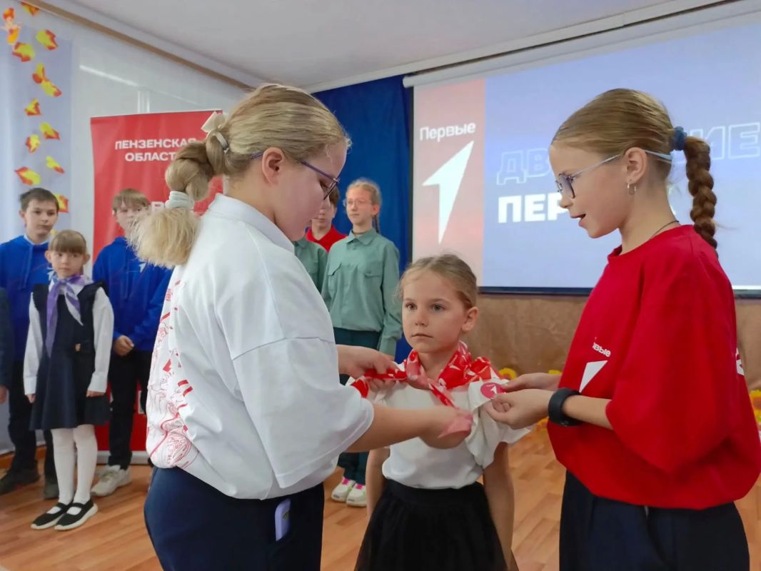 29 сентября в детском саду № 5 Никольска Пензенской области состоялось открытие первичного отделения Общероссийского общественно-государственного движения детей и молодёжи «Движение Первых» 29 сентября в детском саду № 5 Никольска Пензенской области состоялось открытие первичного отделения Общероссийского общественно-государственного движения детей и молодёжи «Движение Первых»