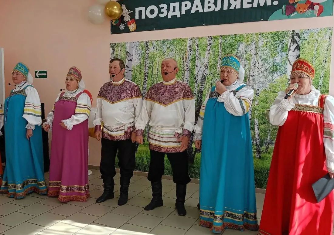 В Земетчино прошел праздничный концерт ко Дню пожилого человека В Земетчино прошел праздничный концерт ко Дню пожилого человека