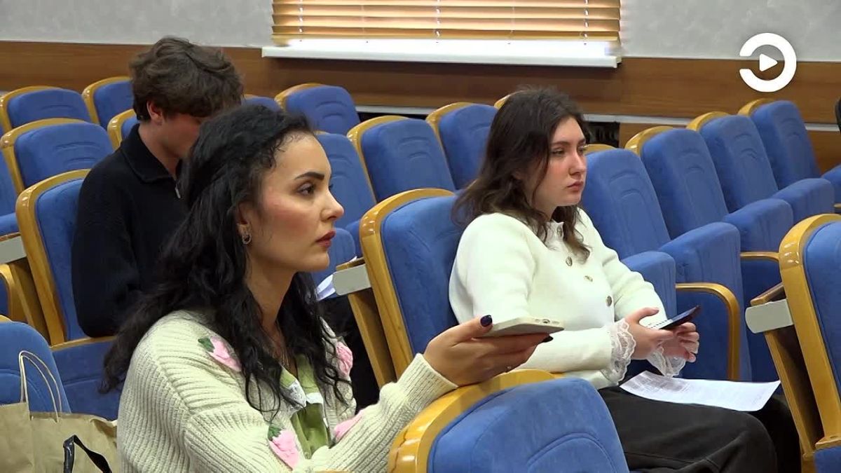 В Пензе обсудили роль единых учебников истории в воспитании молодежи