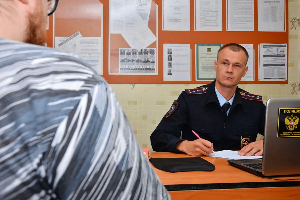 В Лопатинском районе мужчина напал на крестного отца из-за спора о наследстве и угроз убийством его супруге