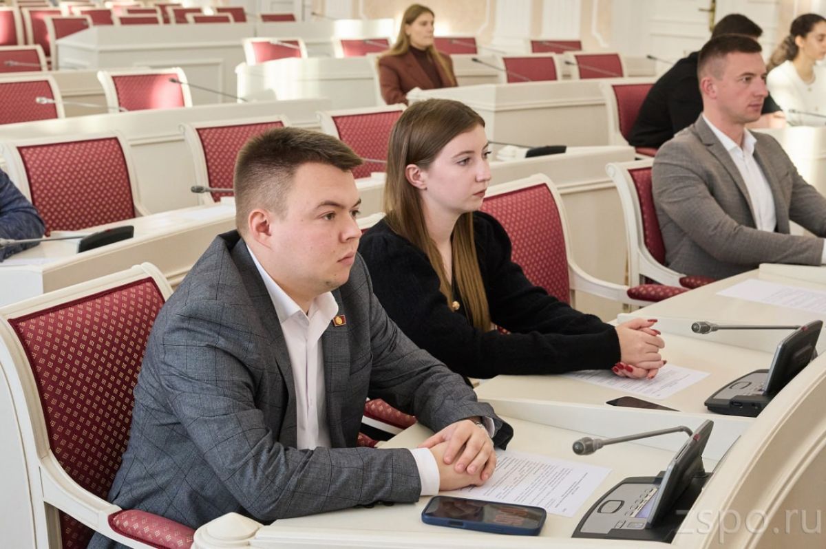 Вадим Супиков подчеркнул приоритеты молодежной парламентской деятельности в Пензенской области Вадим Супиков подчеркнул приоритеты молодежной парламентской деятельности в Пензенской области