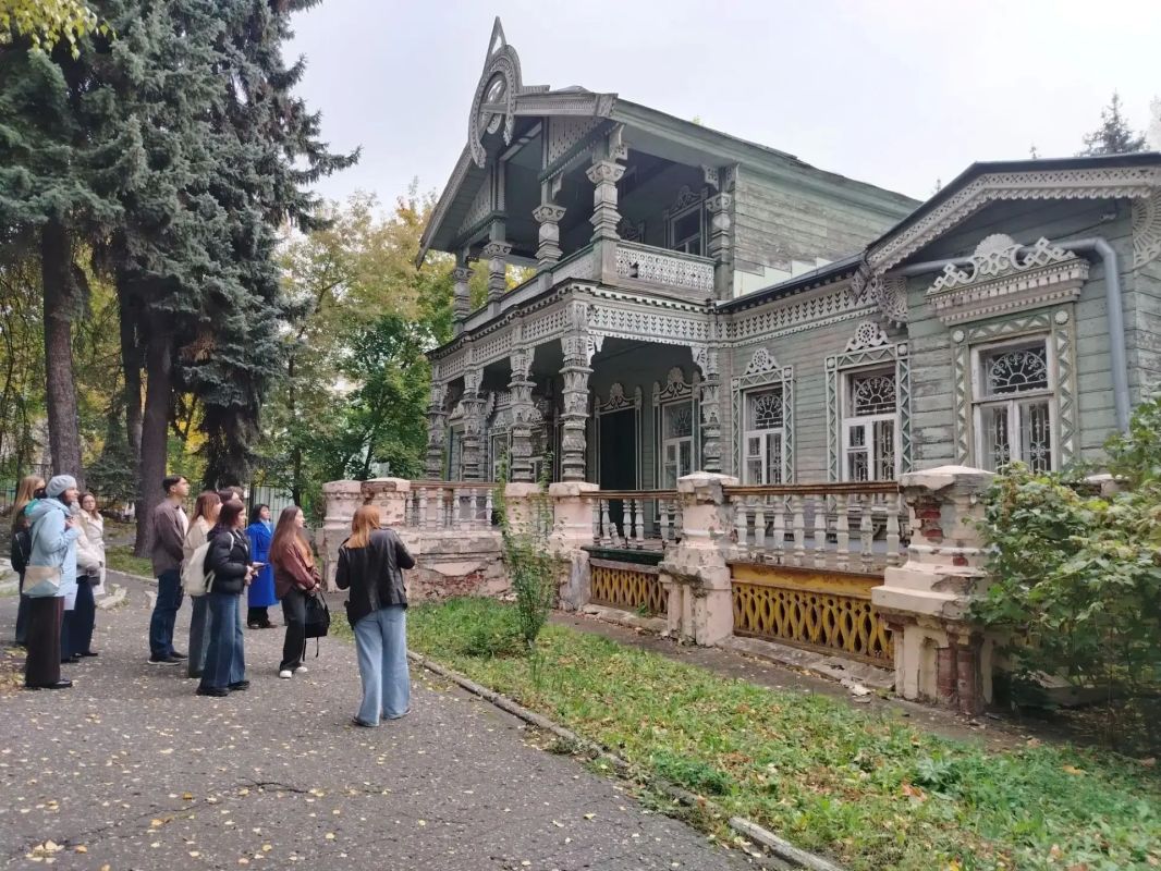 В октябре 2026 года официально стартовал культурно-познавательный турмаршрут «Резной портал в прошлое», разработанный пензенскими студентами В октябре 2026 года официально стартовал культурно-познавательный турмаршрут «Резной портал в прошлое», разработанный пензенскими студентами