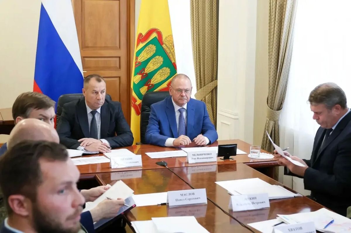 Олег Мельниченко: По видеоконференцсвязи принял участие в совещании, которое провел с главами регионов ПФО полномочный представитель Президента РФ в Приволжском федеральном округе Игорь Анатольевич Комаров Олег Мельниченко: По видеоконференцсвязи принял участие в совещании, которое провел с главами регионов ПФО полномочный представитель Президента РФ в Приволжском федеральном округе Игорь Анатольевич Комаров