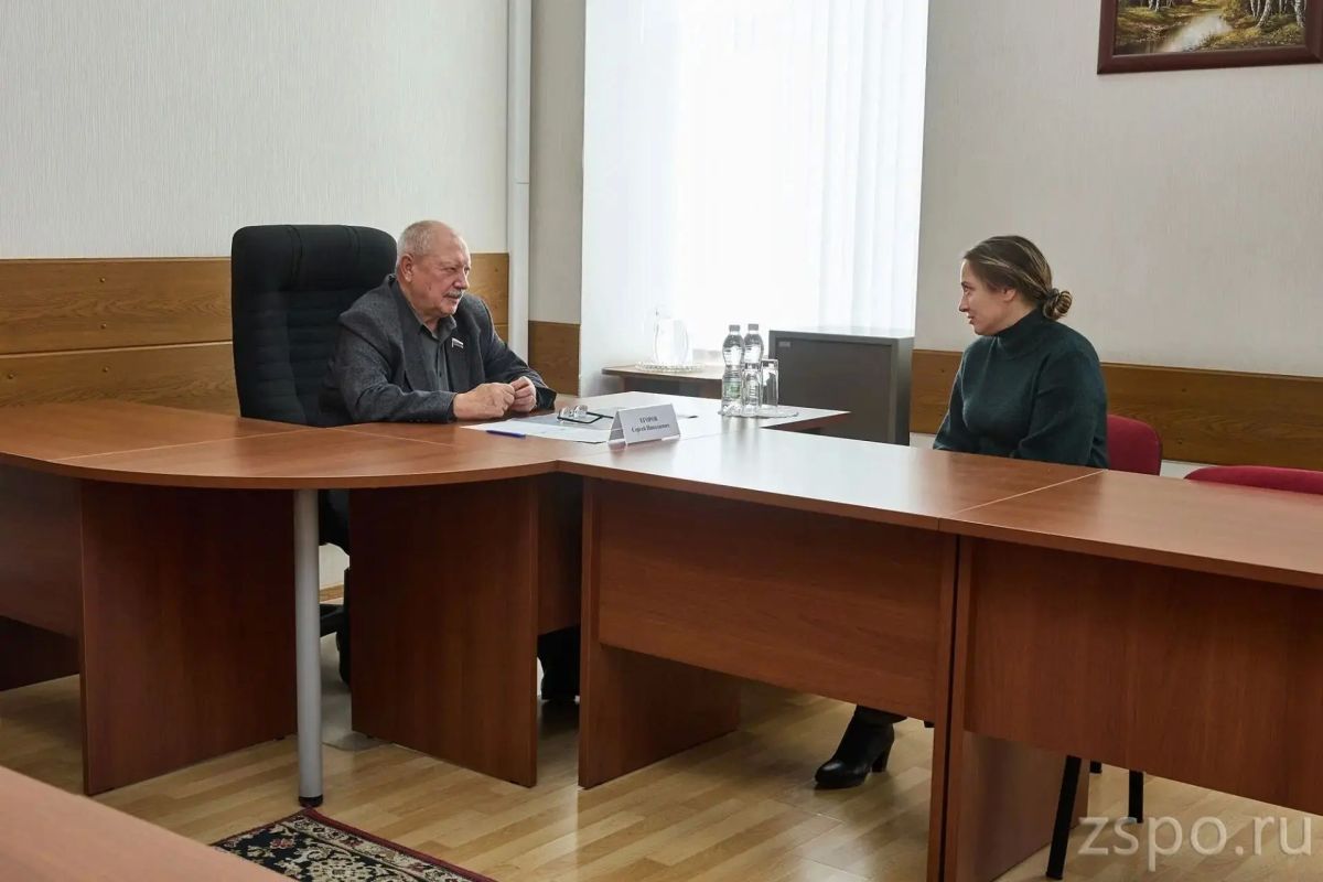 Сергей Егоров рассмотрел обращения пензенцев Сергей Егоров рассмотрел обращения пензенцев