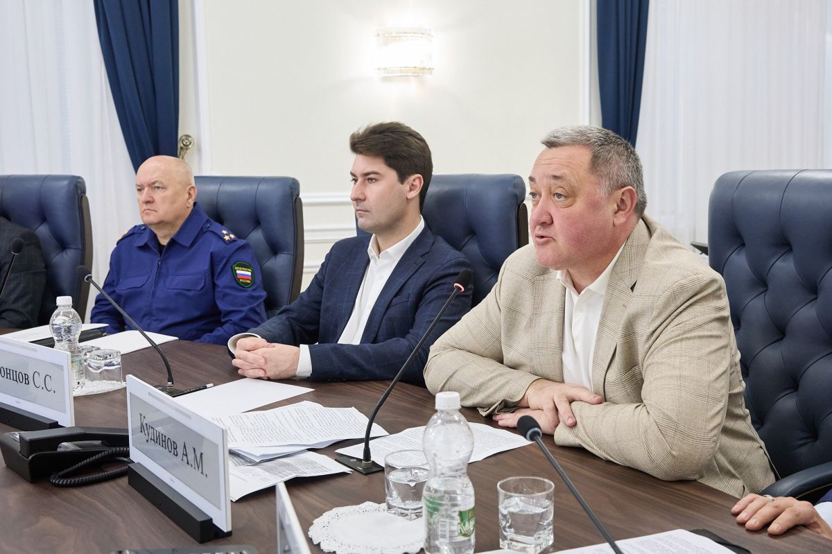 Социальное сопровождение семей с детьми рассмотрели в областном правительстве Социальное сопровождение семей с детьми рассмотрели в областном правительстве