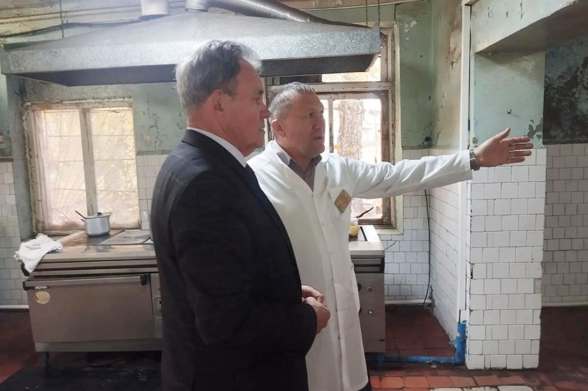 Валерий Лидин провел выездной прием граждан в Тамале Валерий Лидин провел выездной прием граждан в Тамале
