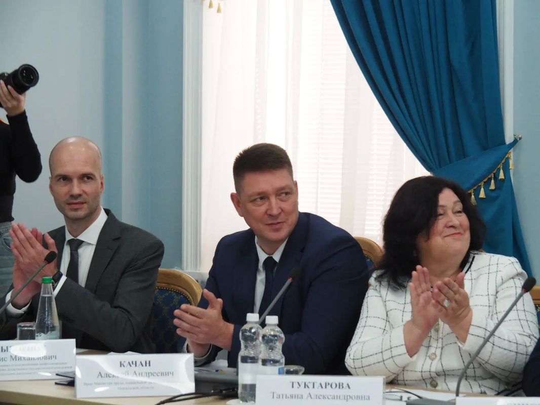 В Пензенском госуниверситете обсудили маршрут образования и трудоустройства для людей с инвалидностью В Пензенском госуниверситете обсудили маршрут образования и трудоустройства для людей с инвалидностью