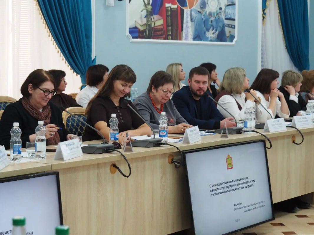 В Пензенском госуниверситете обсудили маршрут образования и трудоустройства для людей с инвалидностью В Пензенском госуниверситете обсудили маршрут образования и трудоустройства для людей с инвалидностью