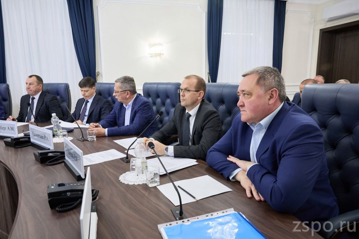 Прогноз социально-экономического развития и проект регионального бюджета рассмотрены в областном правительстве Прогноз социально-экономического развития и проект регионального бюджета рассмотрены в областном правительстве