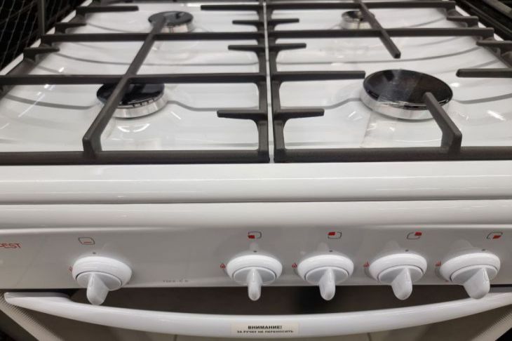 Как быстро и без усилий очистить ручки у плиты: застарелый жир исчезнет за 2 минуты