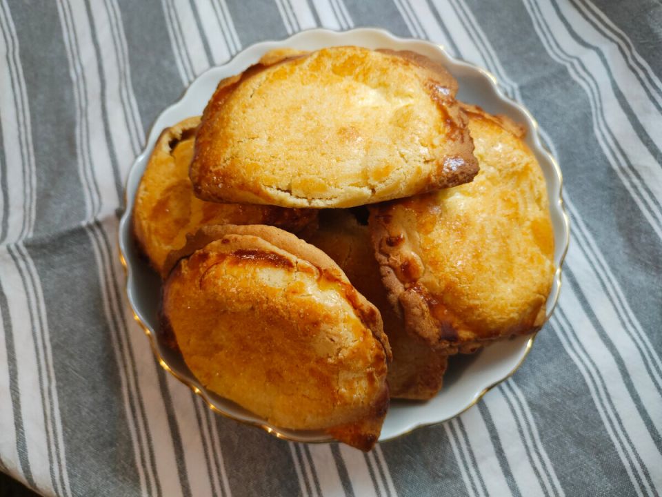 Нежные и ароматные сочники с творогом