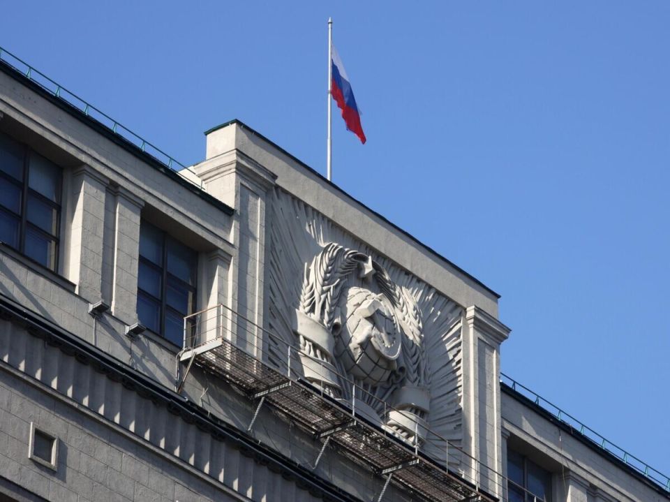 Госдума вводит новые ограничения для преступников, скрывающихся за границей