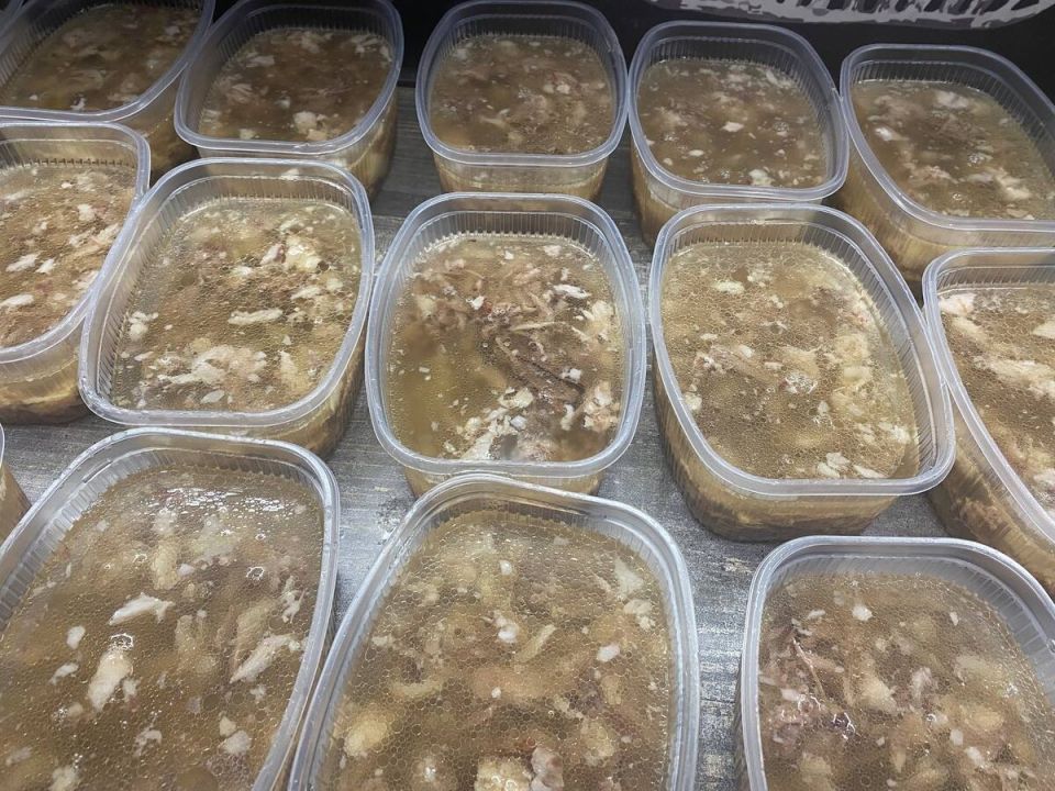 Секреты прозрачного холодца: пошаговое руководство к артистичному блюду